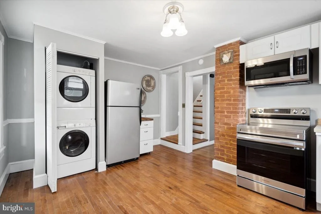 Photo of 218 5TH STREET W