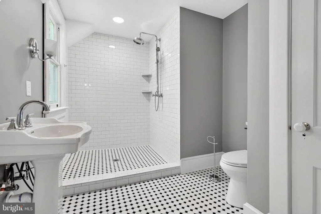 Photo of 4561 WESTON ROAD