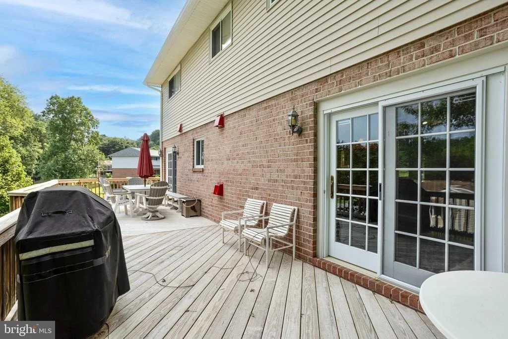 Photo of 2400 SUGARCONE ROAD