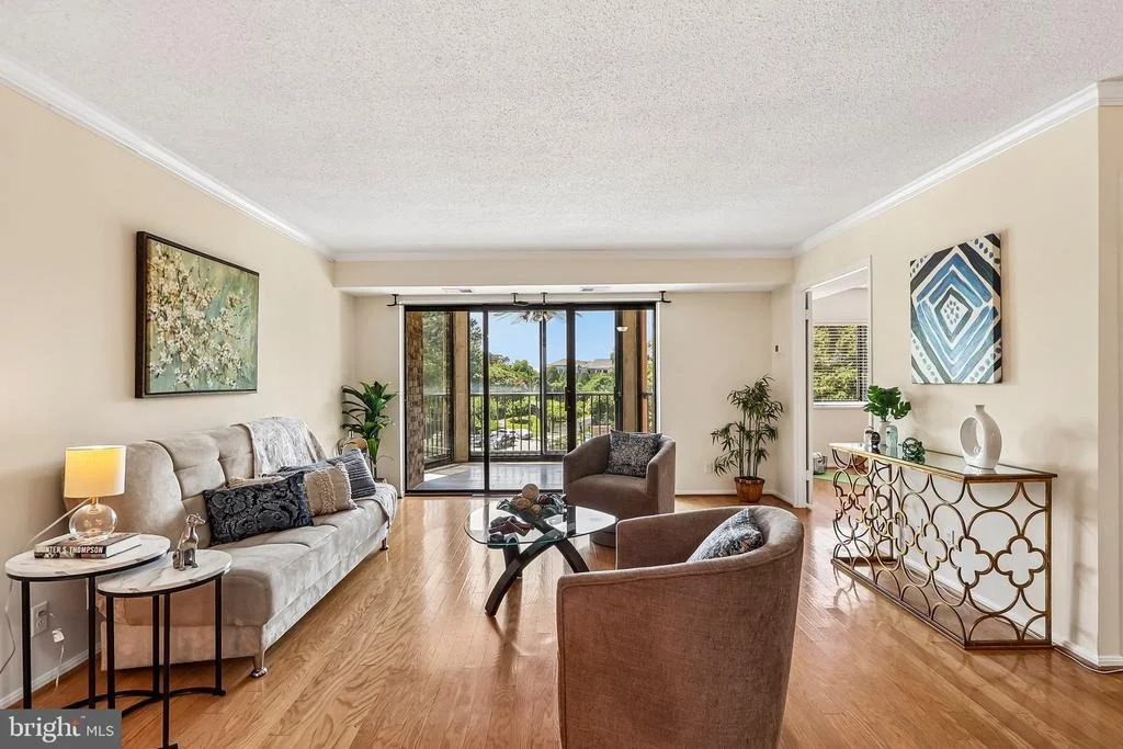Photo of Unit 409 at 5901 MOUNT EAGLE DRIVE