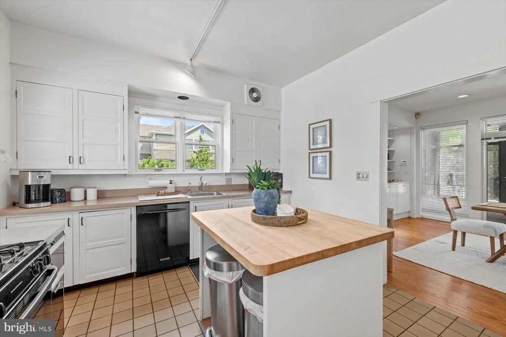 Photo of 98 FIFTH STREET