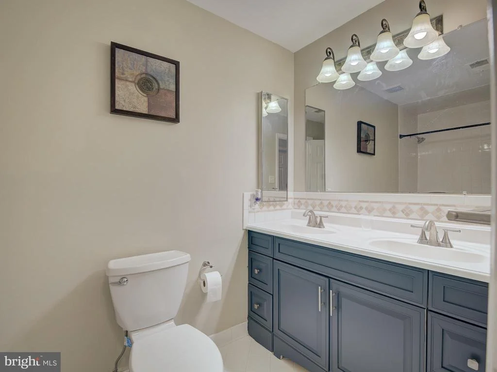 Photo of 11769 HOLLYVIEW DRIVE
