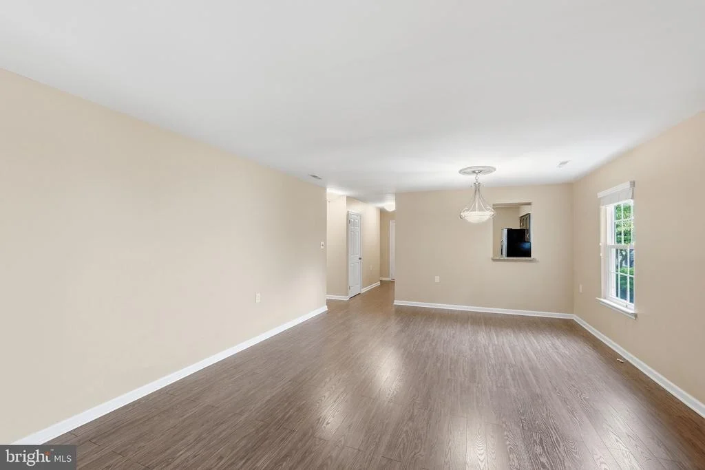Photo of 10 MADISON COURT