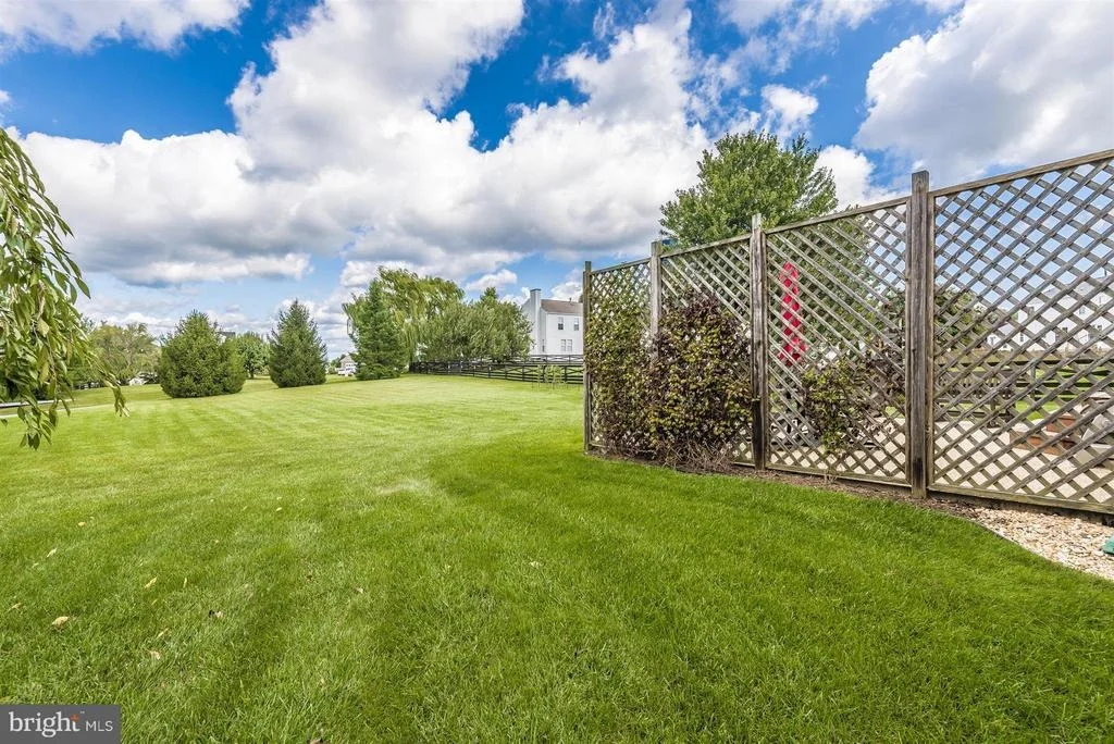 Photo of 4106 BENNINGTON PLACE W