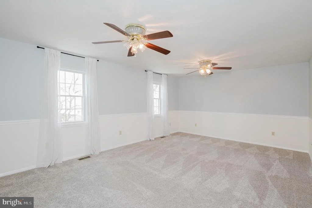 Photo of 406 LABURNUM ROAD