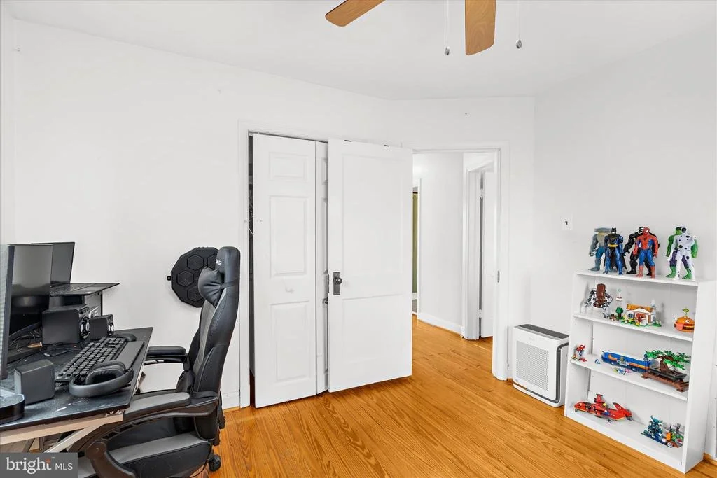 Photo of 7803 LINTHICUM ROAD