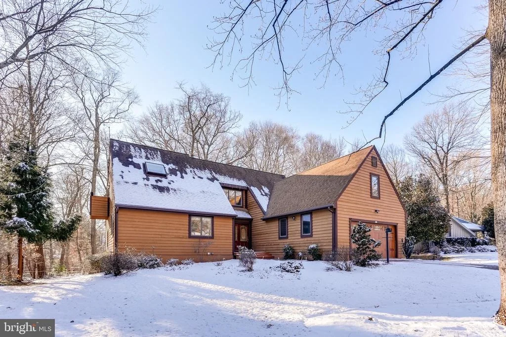 Photo of 6148 LLANFAIR DRIVE