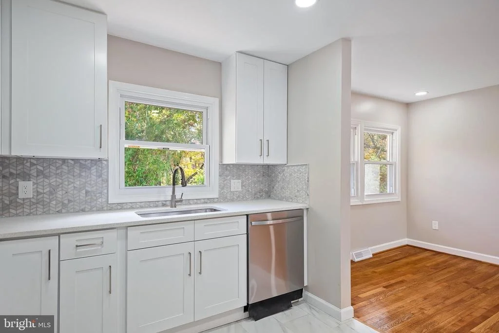 Photo of 823 MALIBU DRIVE