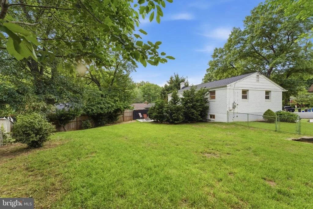 Photo of 10811 TENBROOK COURT