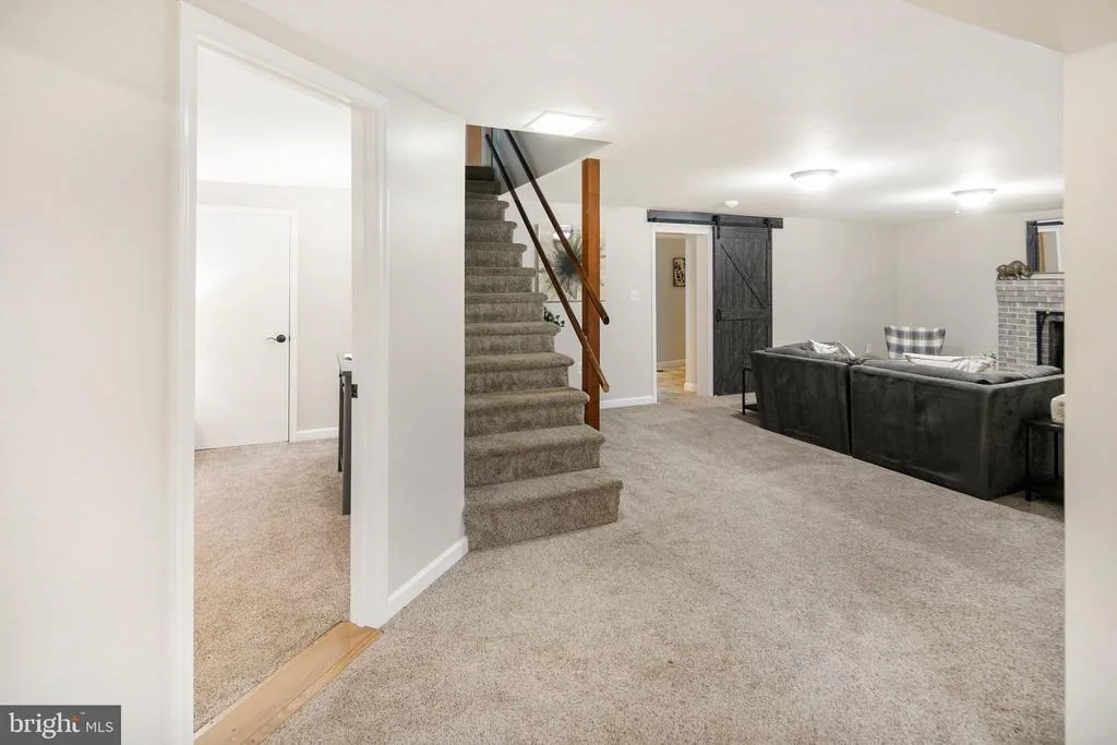 Photo of 5 PETERS LANE