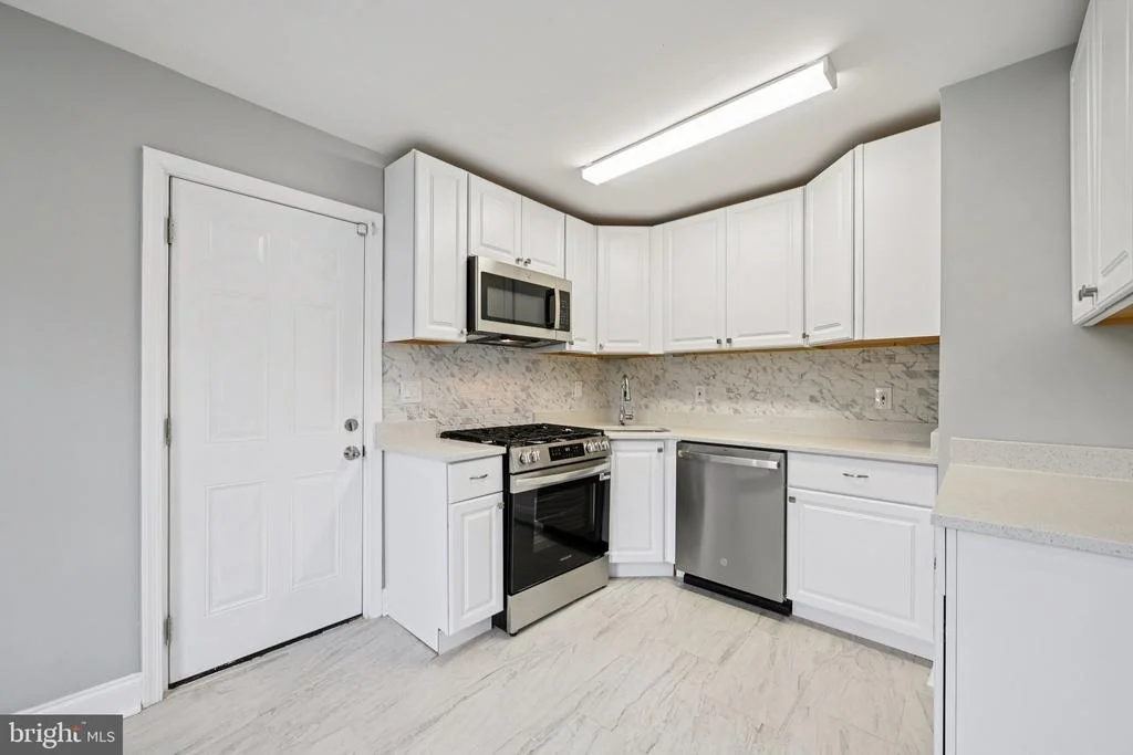 Photo of 4902 GILRAY DRIVE