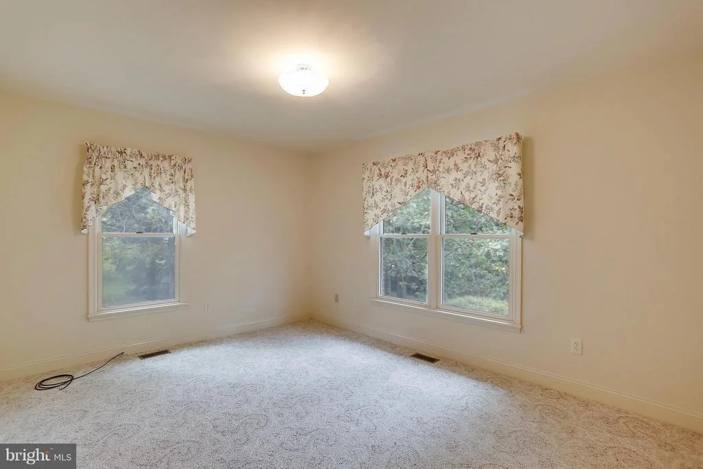Photo of 24500 STRINGTOWN ROAD
