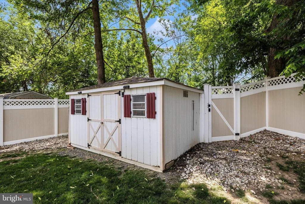 Photo of 803 APACHE COURT