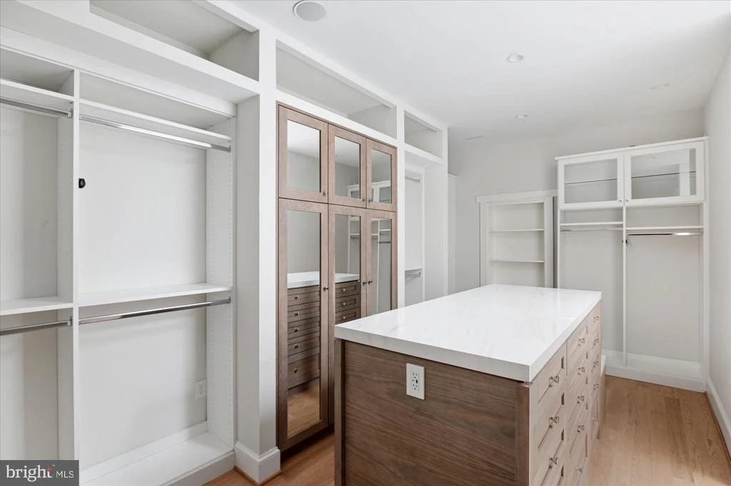 Photo of 4115 40TH PLACE N