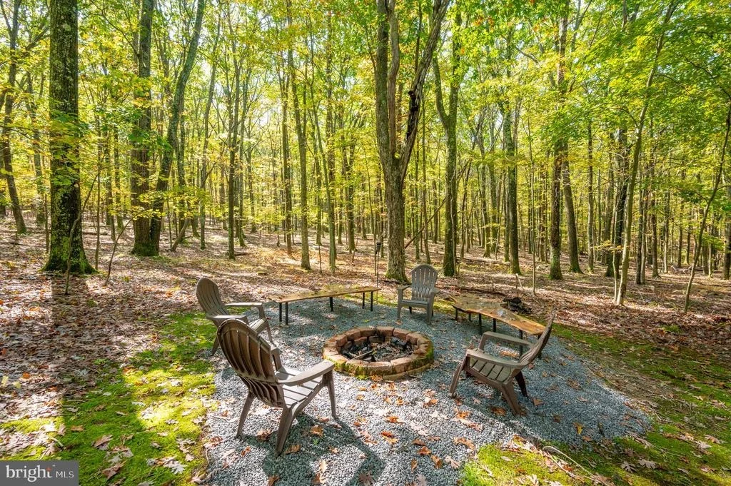 Photo of 106 LODGE CIRCLE