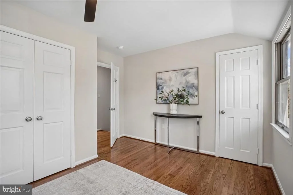 Photo of 6016 WILLIAMSBURG ROAD
