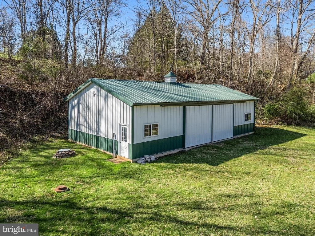 Photo of 2547 HALFWAY ROAD