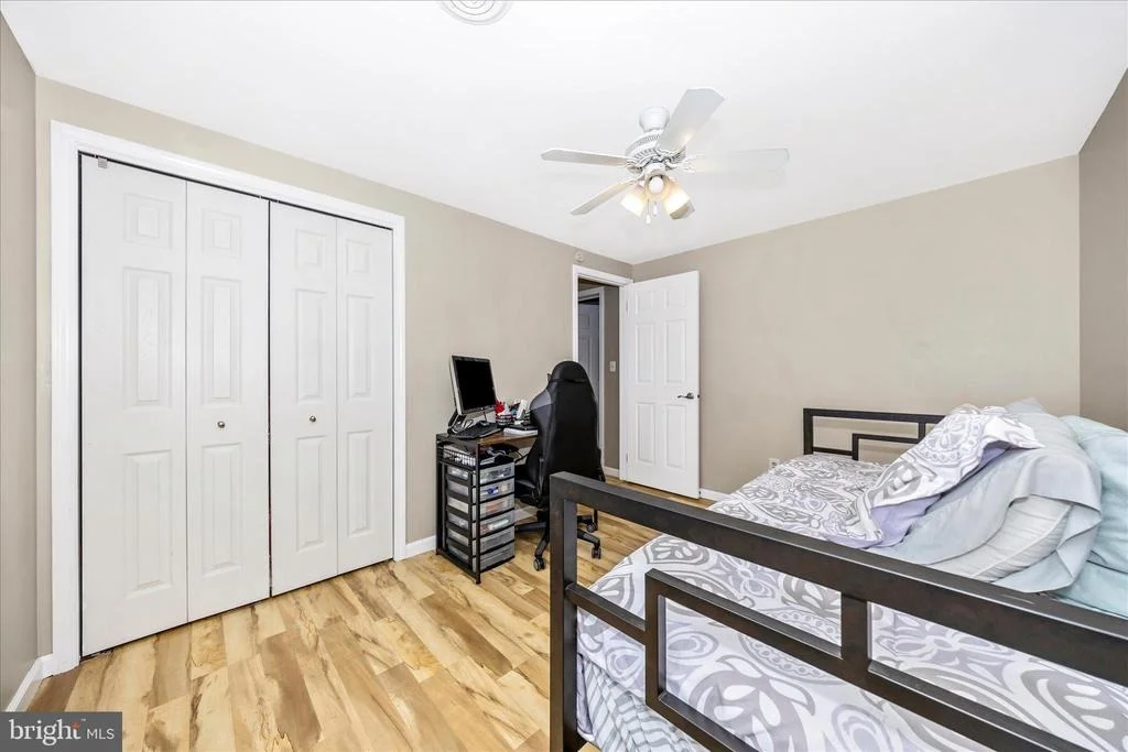 Photo of 6641 JEFFERSON BLVD