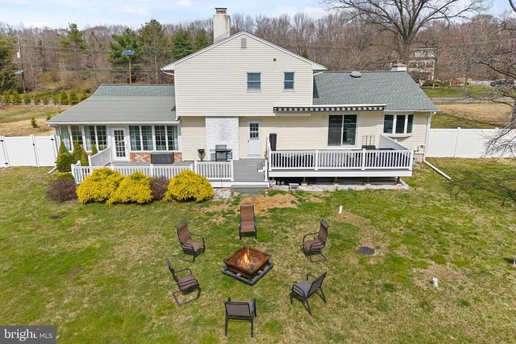 Photo of 115 EDGEBROOK ROAD