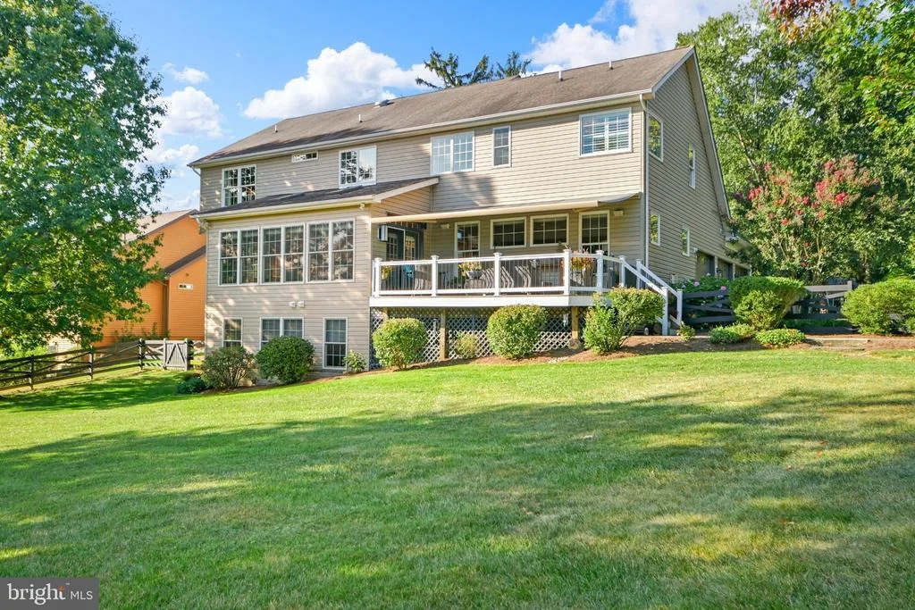 Photo of 4606 MOCKINGBIRD LANE