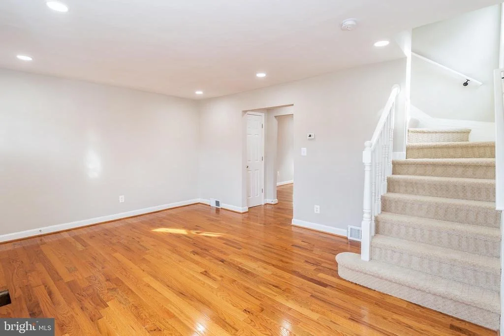 Photo of 4617 HILLSIDE ROAD SE