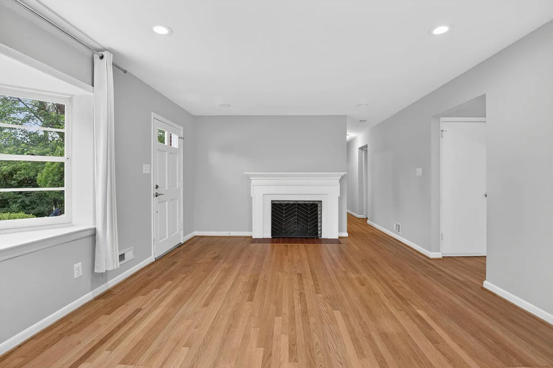 Photo of 6530 FAIRLAWN DRIVE