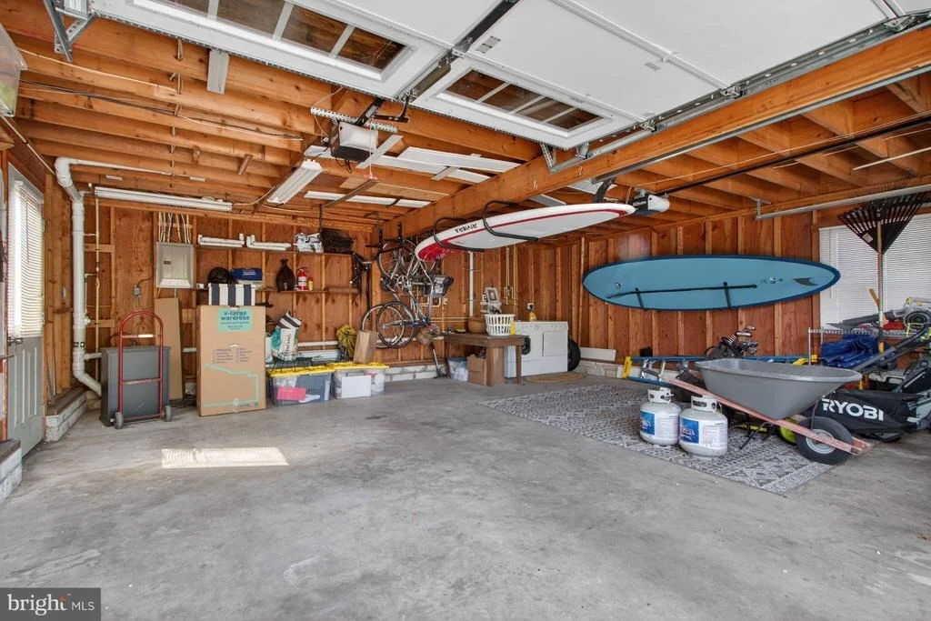 Photo of 829 SAVANNAH ROAD
