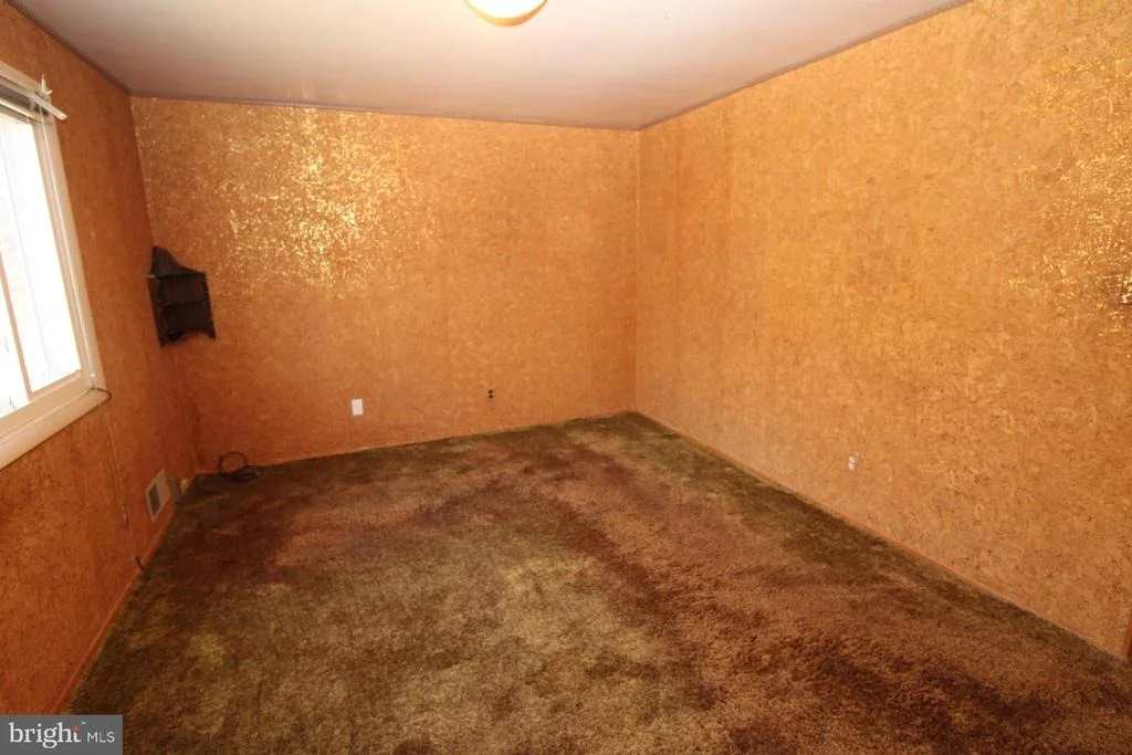 Photo of 1222 DOWNS DRIVE
