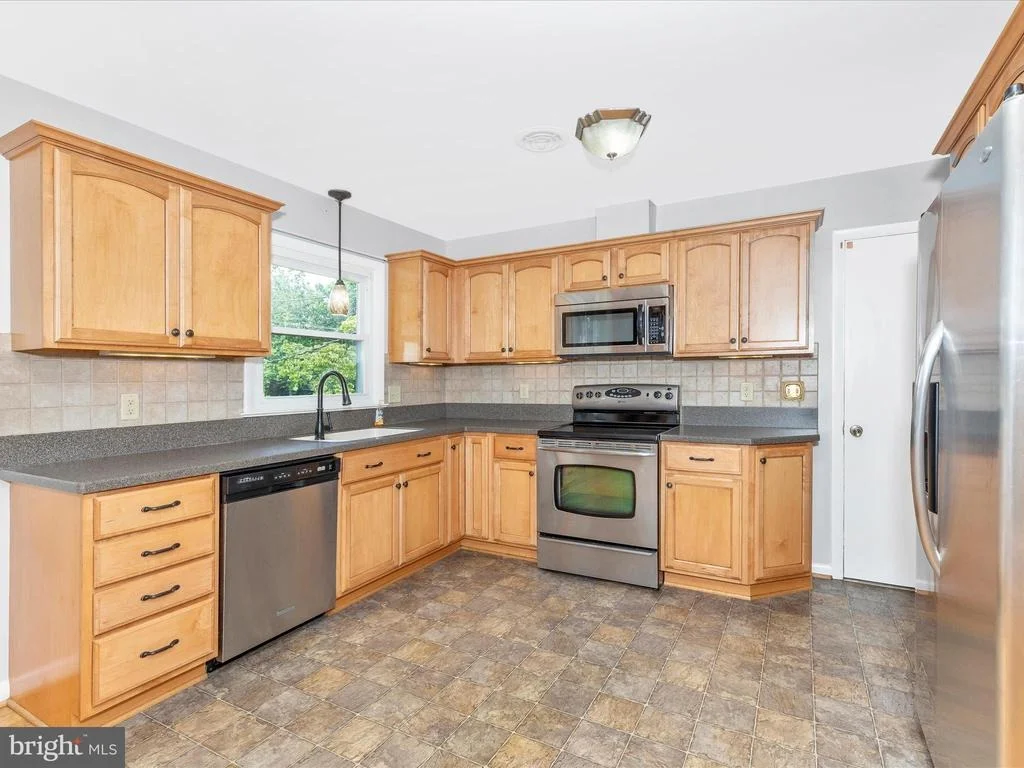 Photo of 22128 PIKESIDE DRIVE