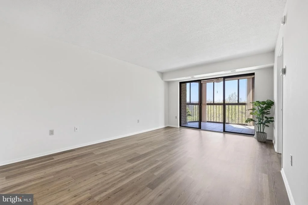 Photo of Unit 21006 at 15107 INTERLACHEN DRIVE