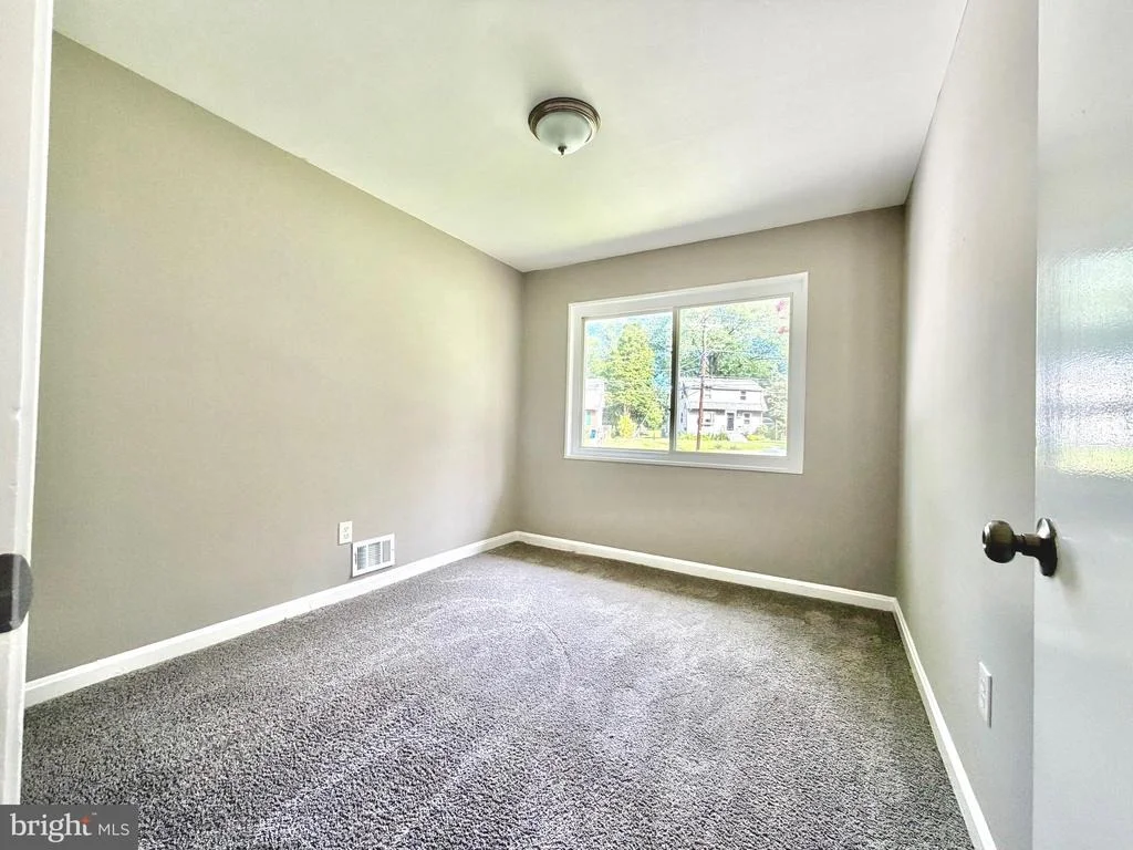 Photo of 10128 DALLAS AVENUE