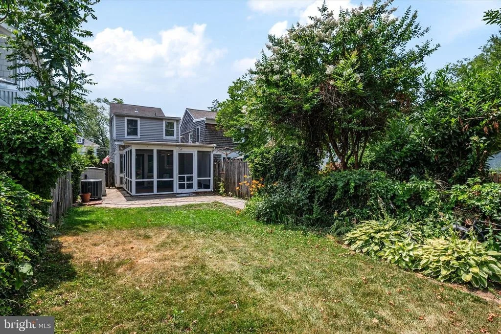 Photo of 418 CHESAPEAKE AVENUE