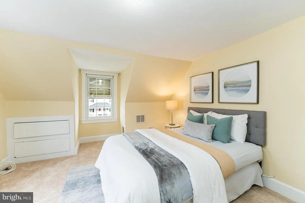Photo of 413 TALBOTT AVENUE