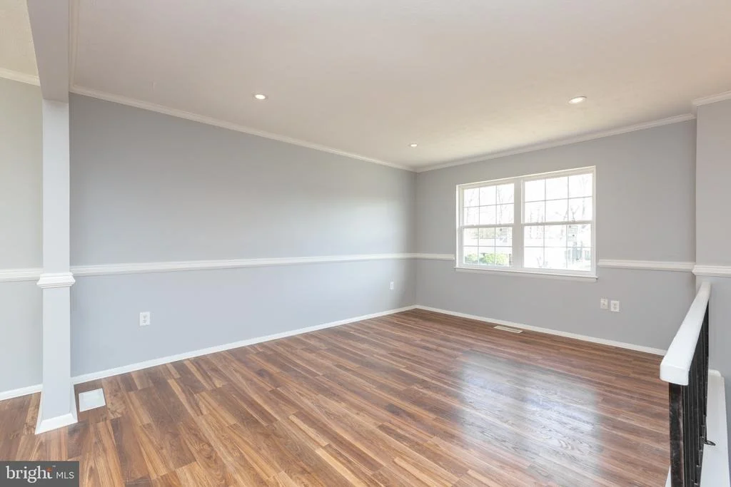 Photo of 708 UNIVERSITY DRIVE