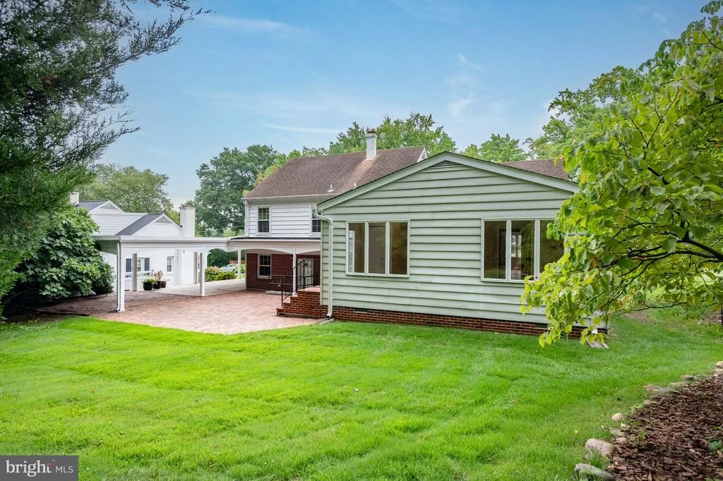 Photo of 1308 WAKE FOREST DRIVE