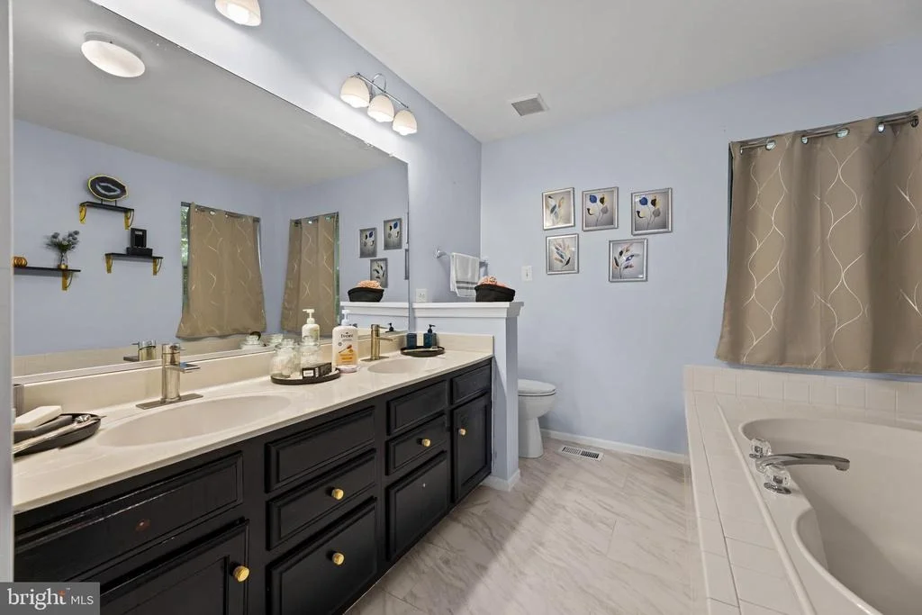 Photo of 9261 MATTHEW DRIVE