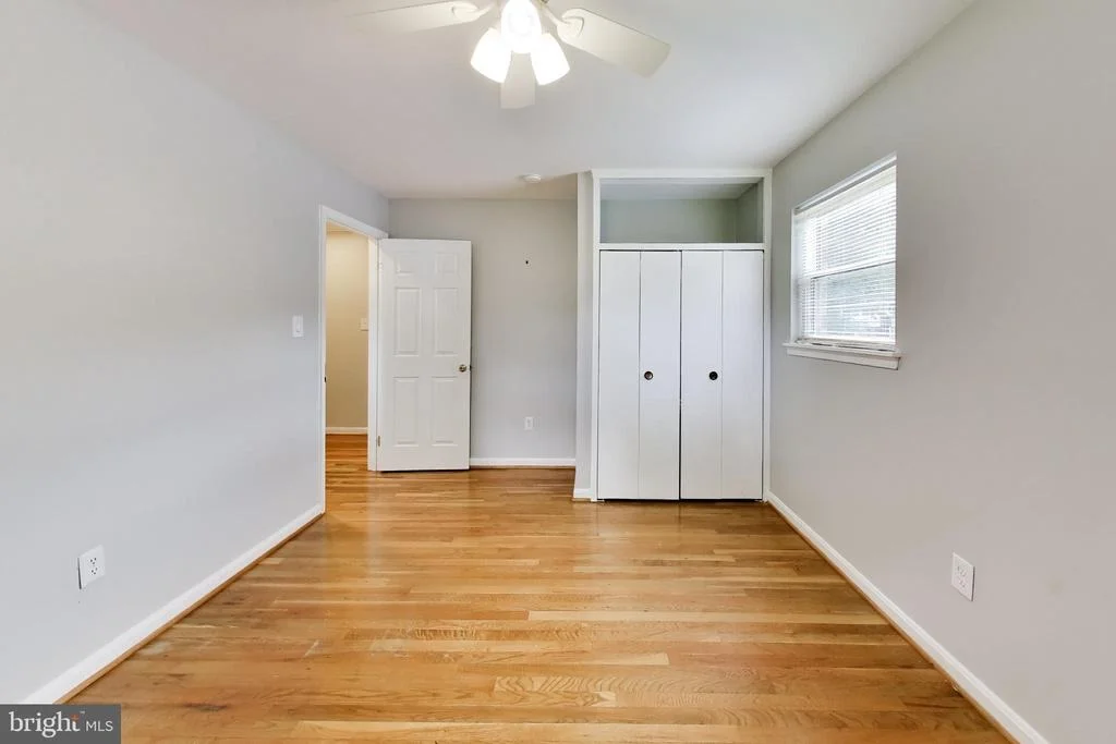 Photo of 715 CALVERT LANE