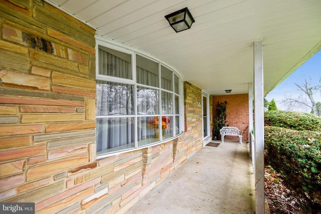 Photo of 3913 QUEEN MARY DRIVE