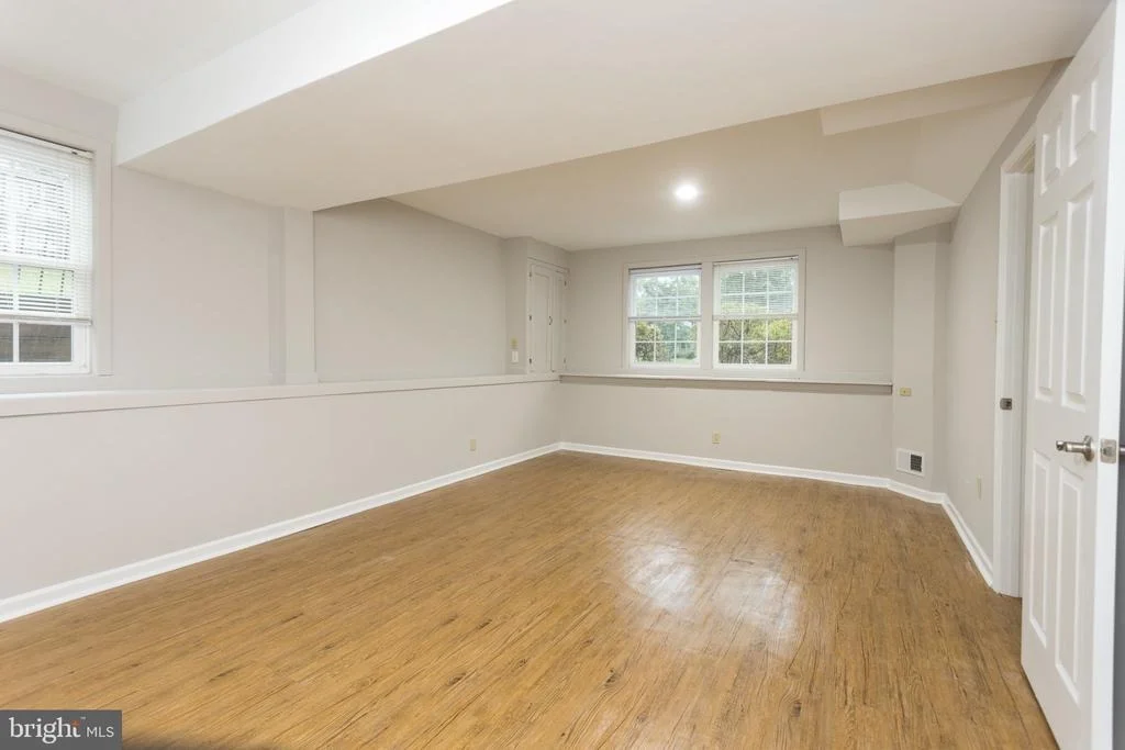 Photo of 805 ROLLING RIDGE DRIVE