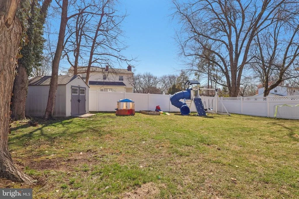 Photo of 6 RYDAL DRIVE