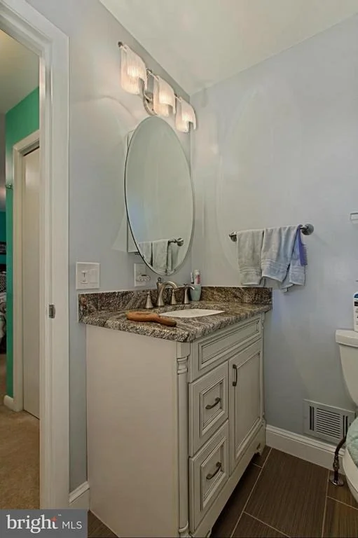 Photo of 8714 CENTER ROAD