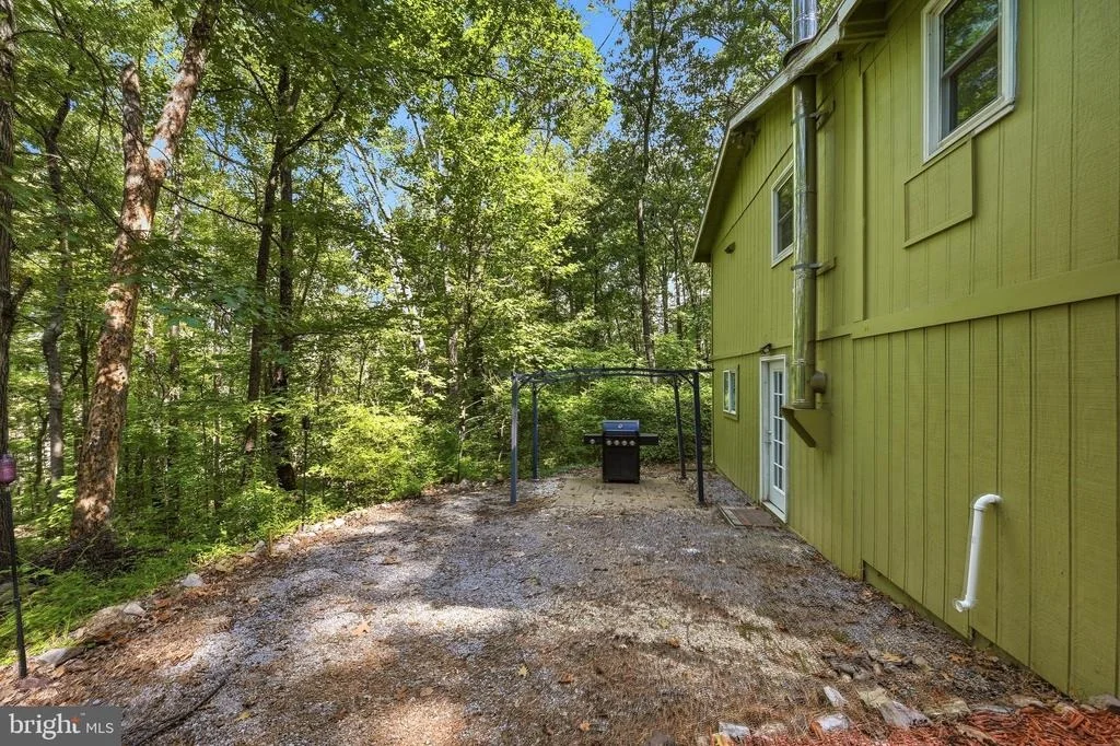 Photo of 686 NANCY JACK ROAD