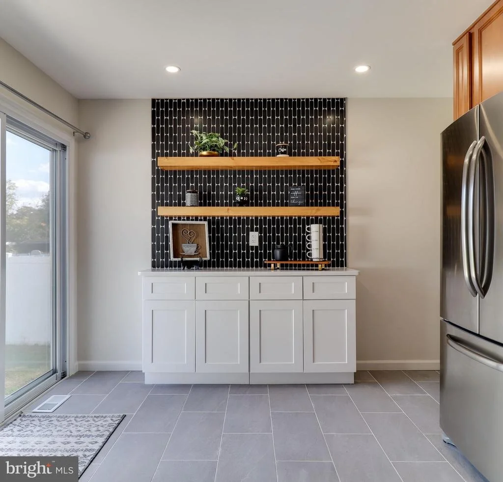 Photo of 330 PRICE AVENUE