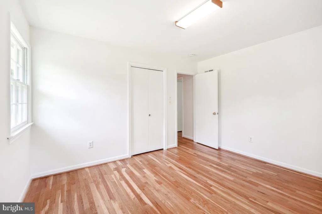 Photo of 882 DIAMOND DRIVE