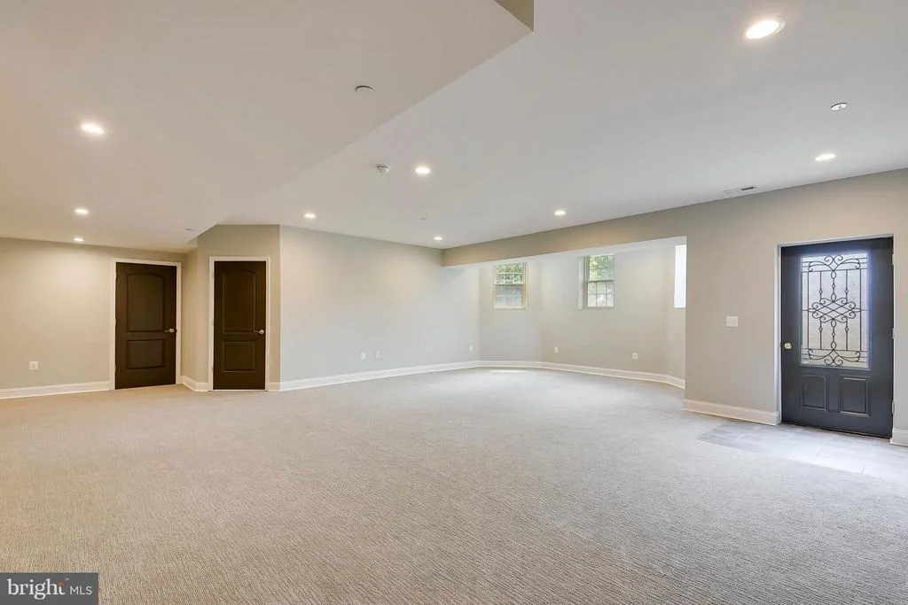 Photo of 6004 MUNCASTER MILL ROAD