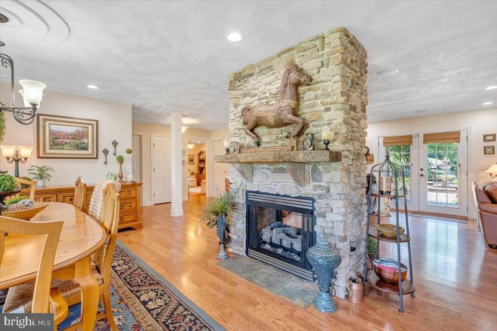 Photo of 2170 LONE IVY ROAD