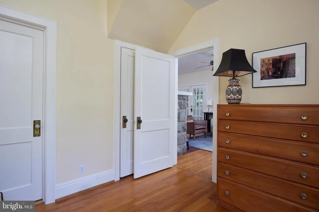 Photo of 4236 RIVER ROAD NW