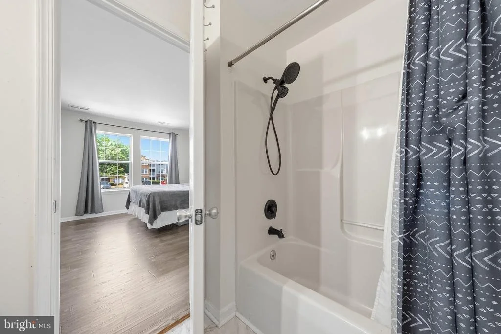 Photo of Unit 2A at 2402 ELLSWORTH WAY