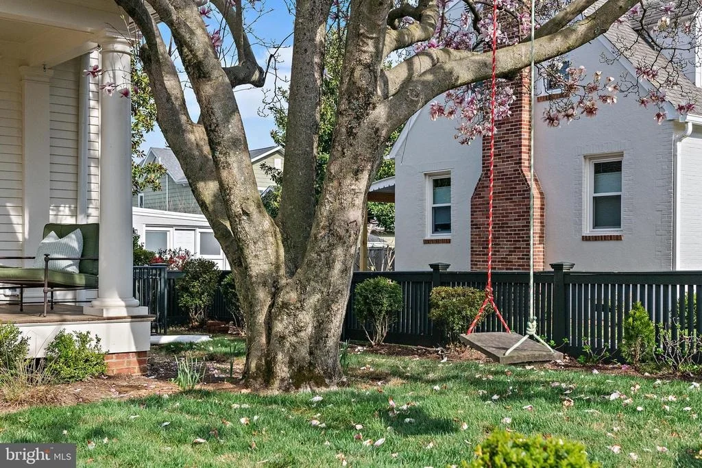 Photo of 313 WASHINGTON STREET