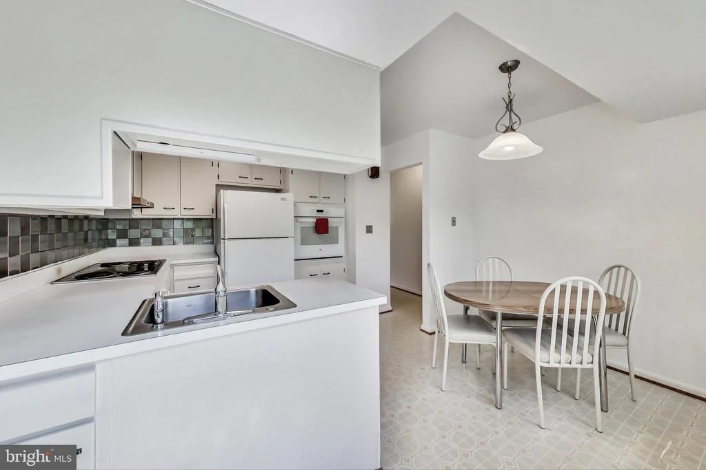 Photo of 12131 DAVID DRIVE